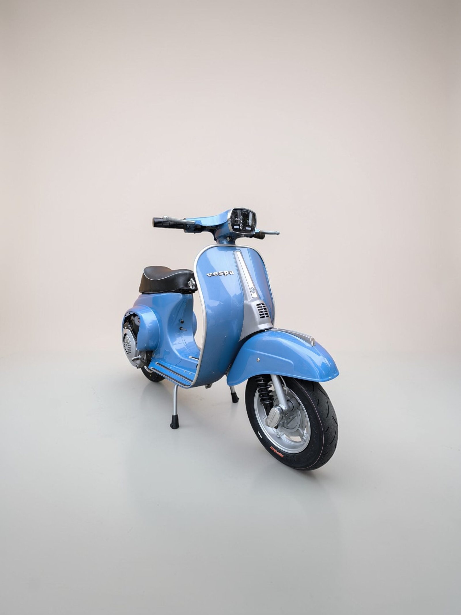 Vespa elaborata nell’officina VespaLab a Caronno Pertusella